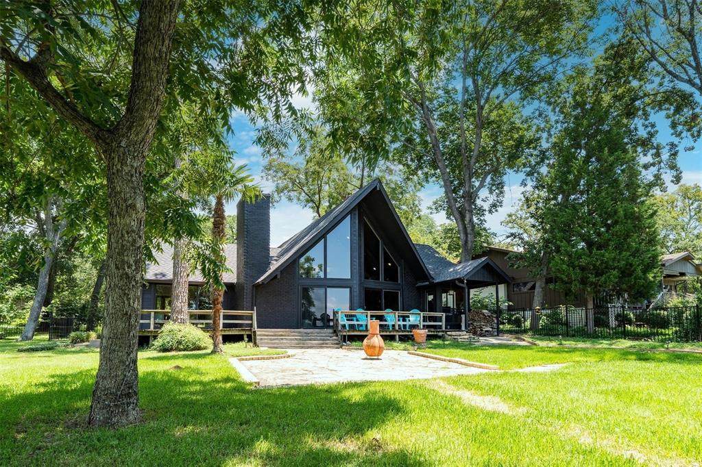 162 Lake Drive - Photo 1