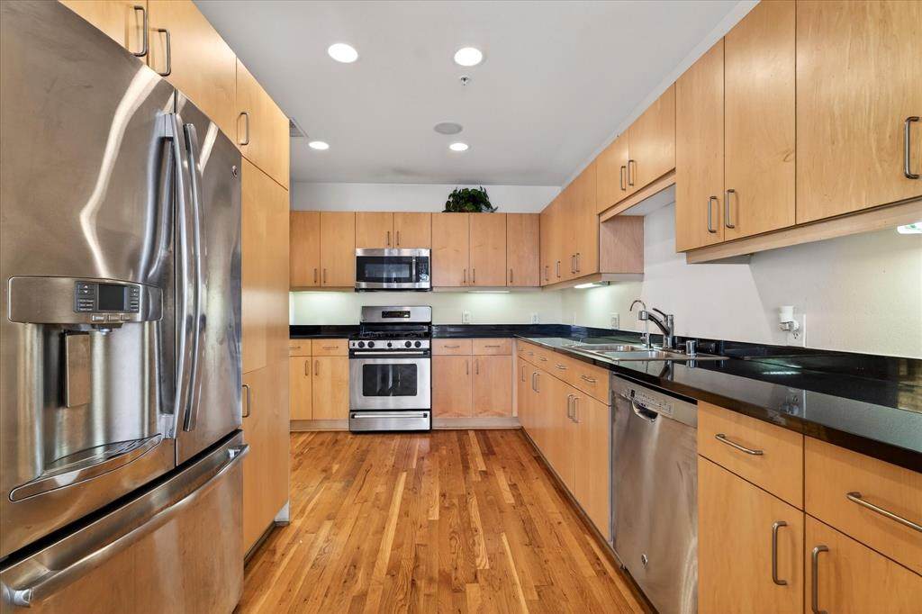 5055 Addison Circle - Photo 1