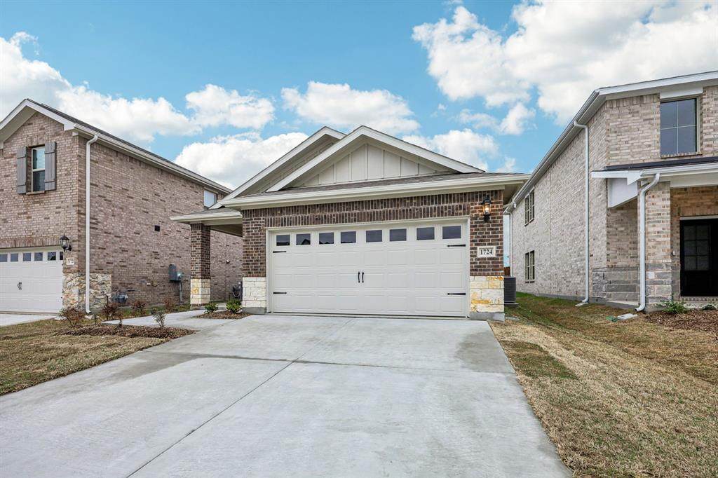 1724 Arches Road - Photo 1