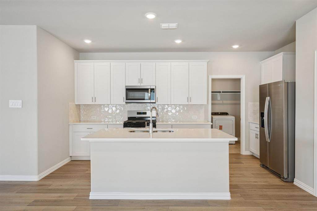 1712 Arches Road - Photo 1