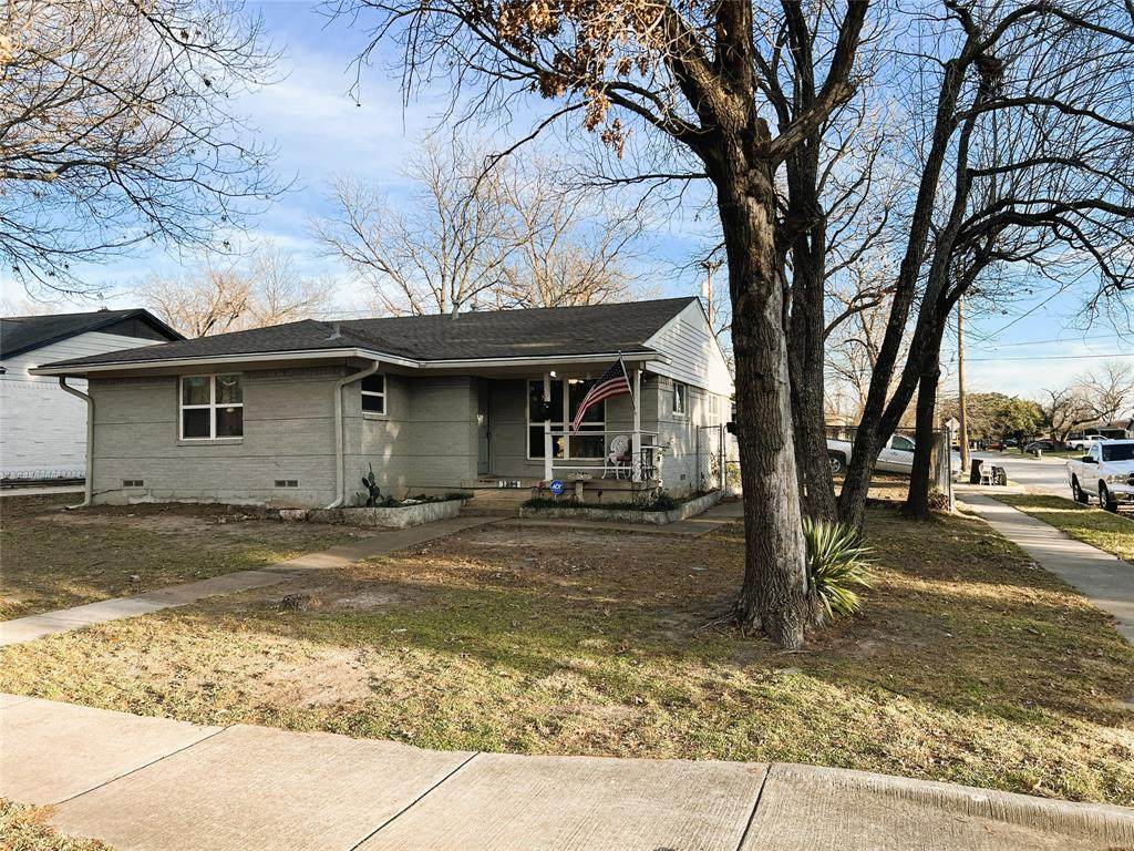 1304 Juanita Street - Photo 1