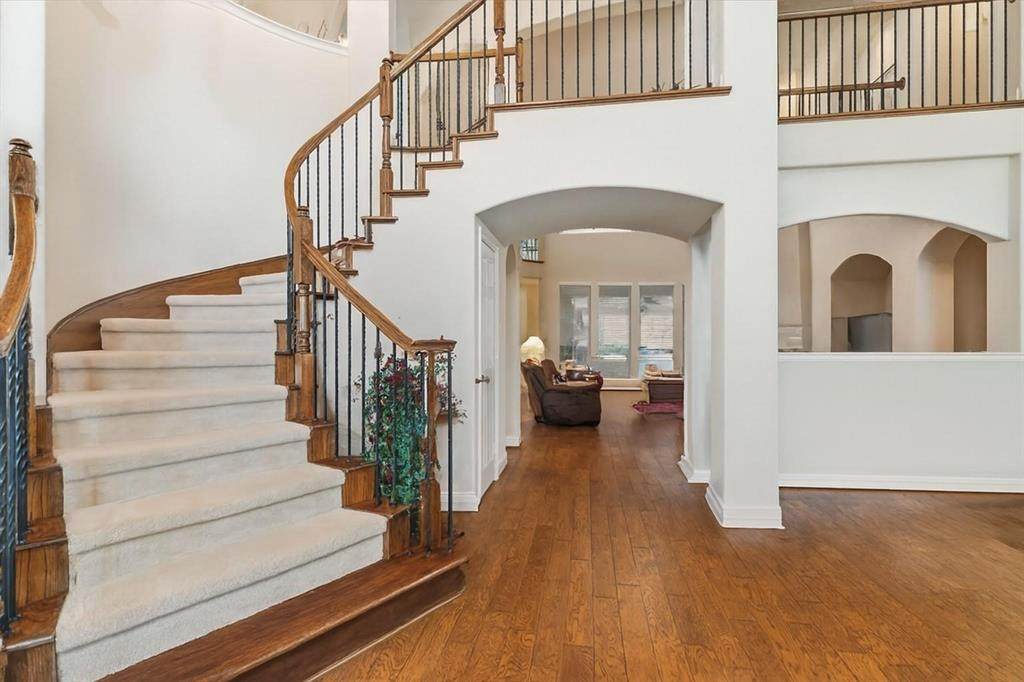 4105 Claridge Terrace - Photo 1