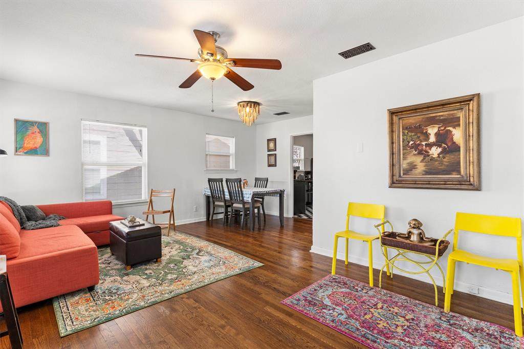2739 Livingston Avenue - Photo 1