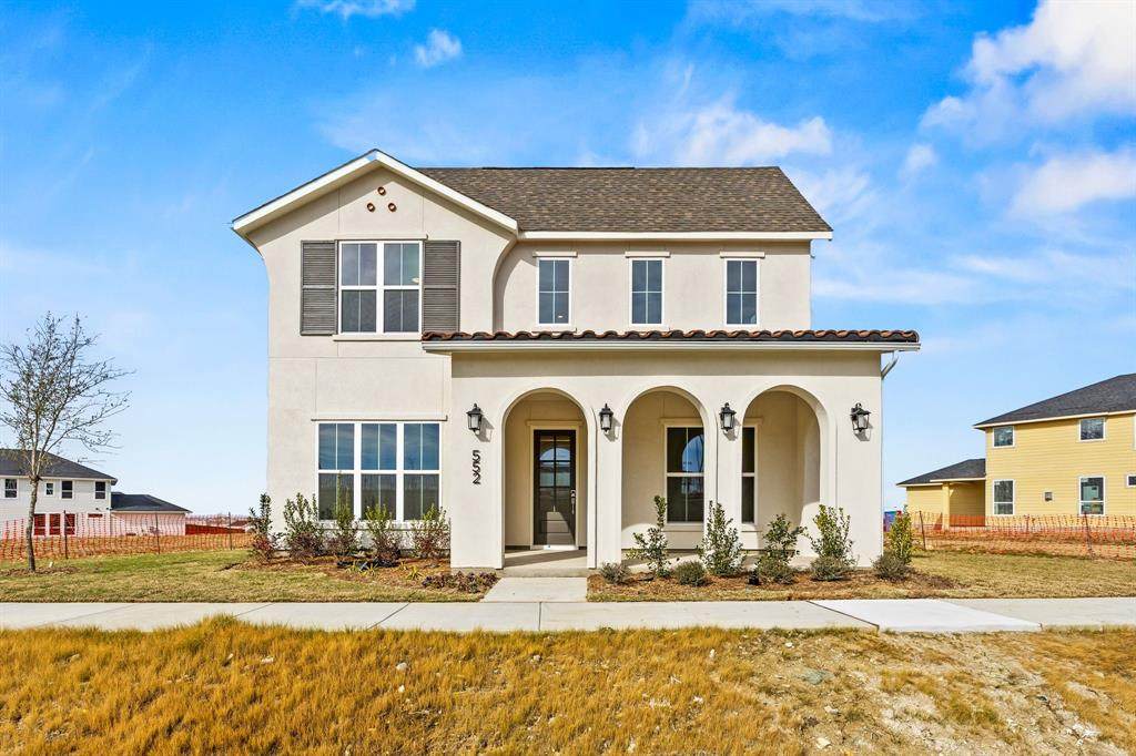 552 Stark Mews - Photo 1