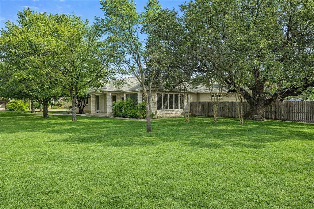 206 Bouldin Street - Photo 1