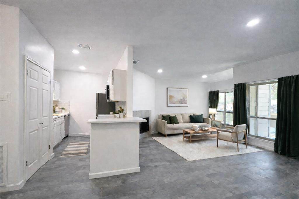 9600 Royal Lane - Photo 1