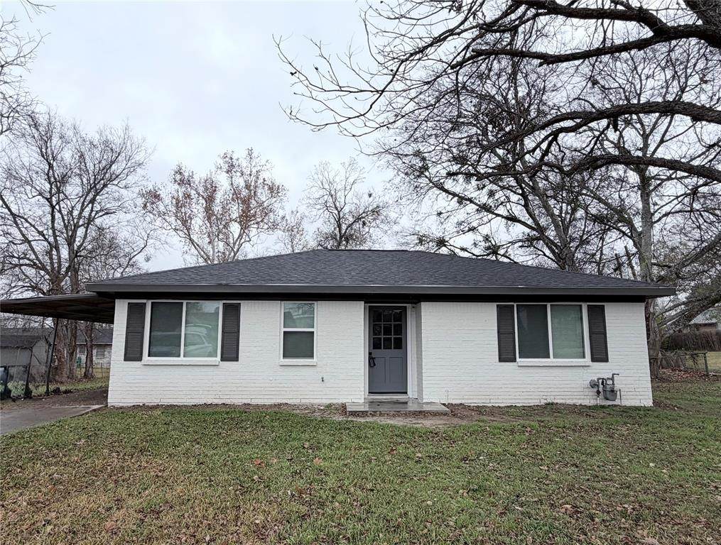 502 Willow Circle - Photo 1