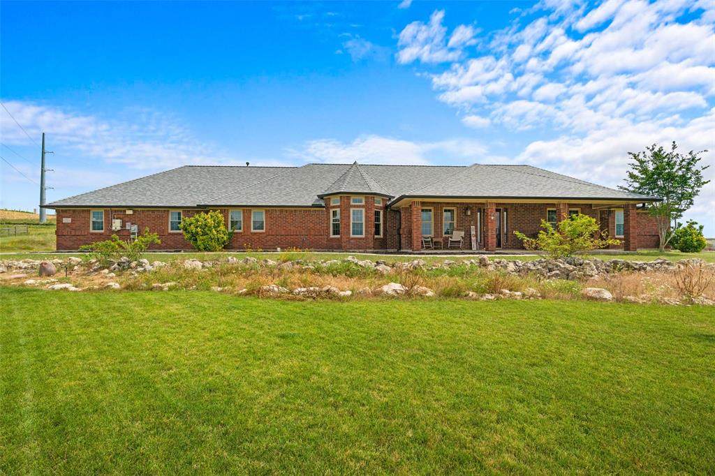 1114 Mount Lane - Photo 1