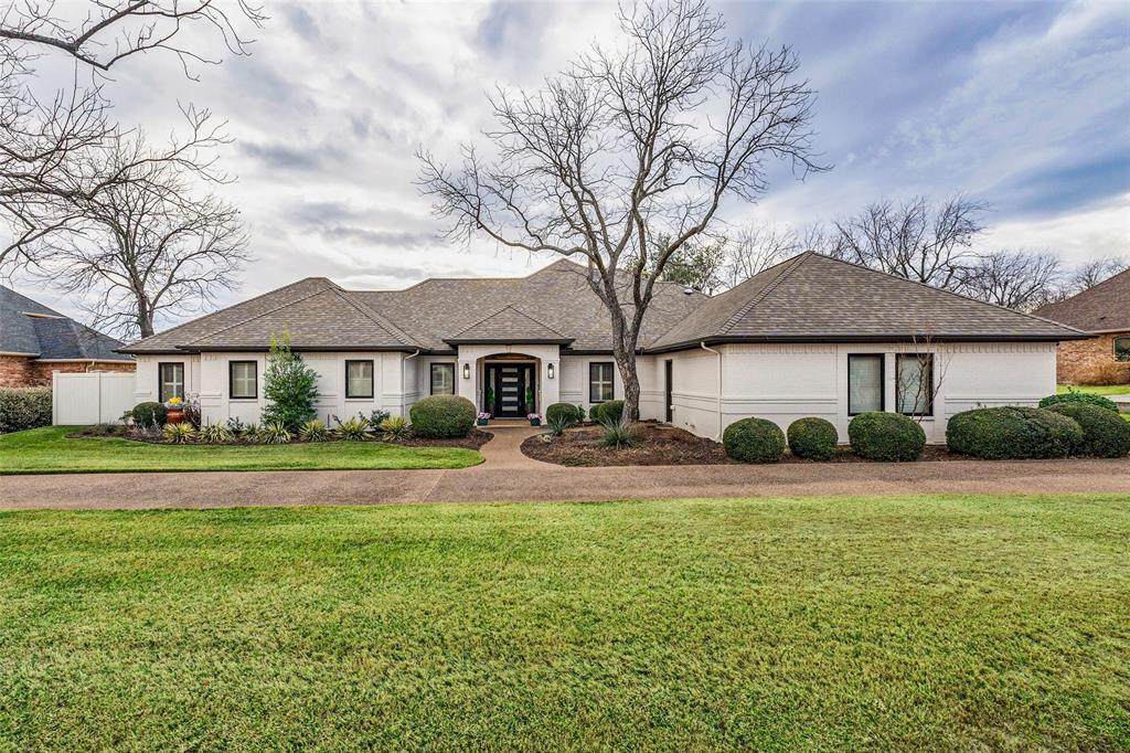 5605 Flagstick Drive - Photo 1