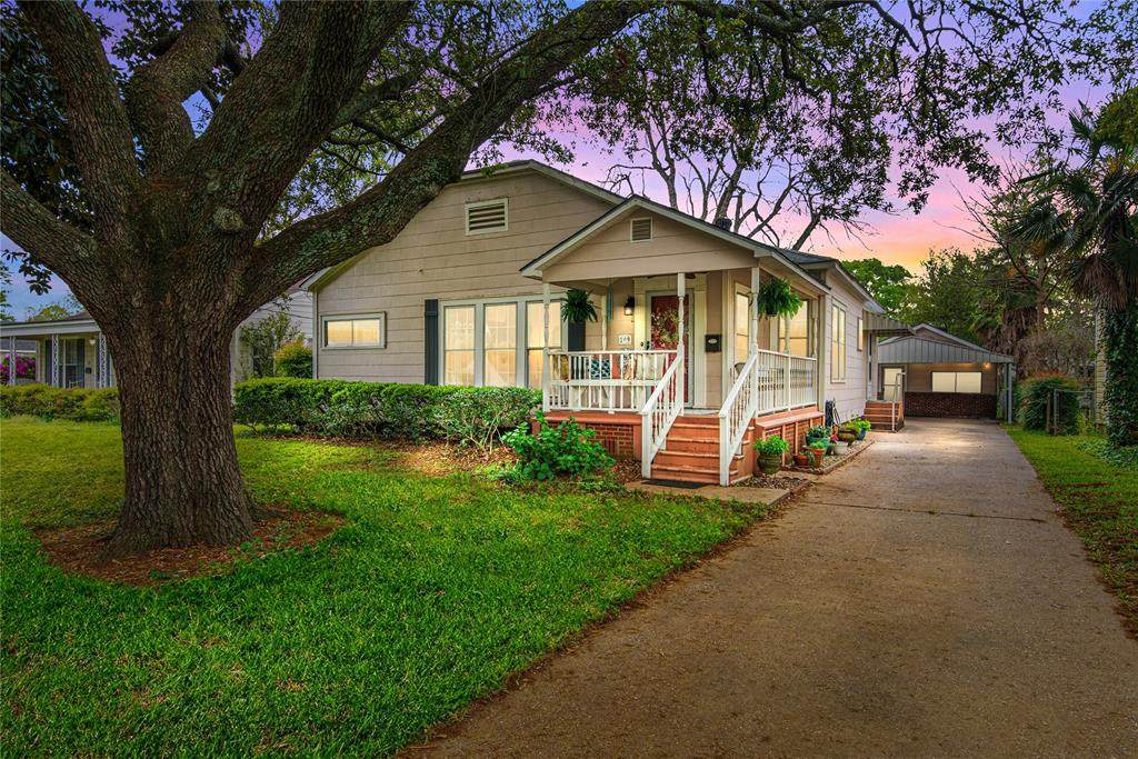 209 Preston Avenue - Photo 1