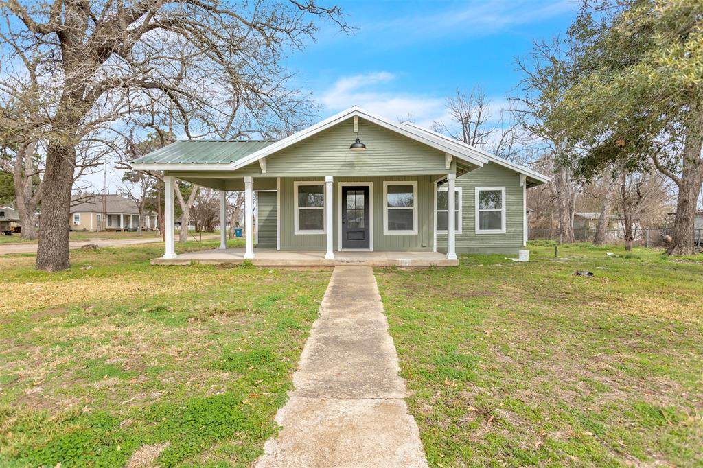 306 Comal - Photo 1