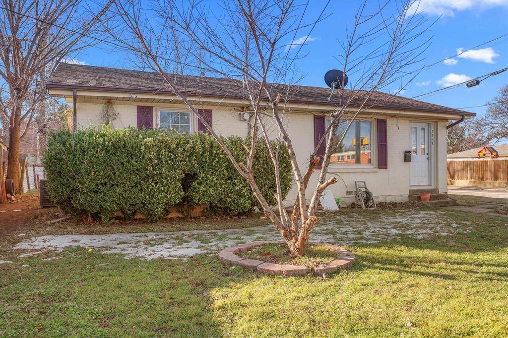 104 6th Street - Photo 1