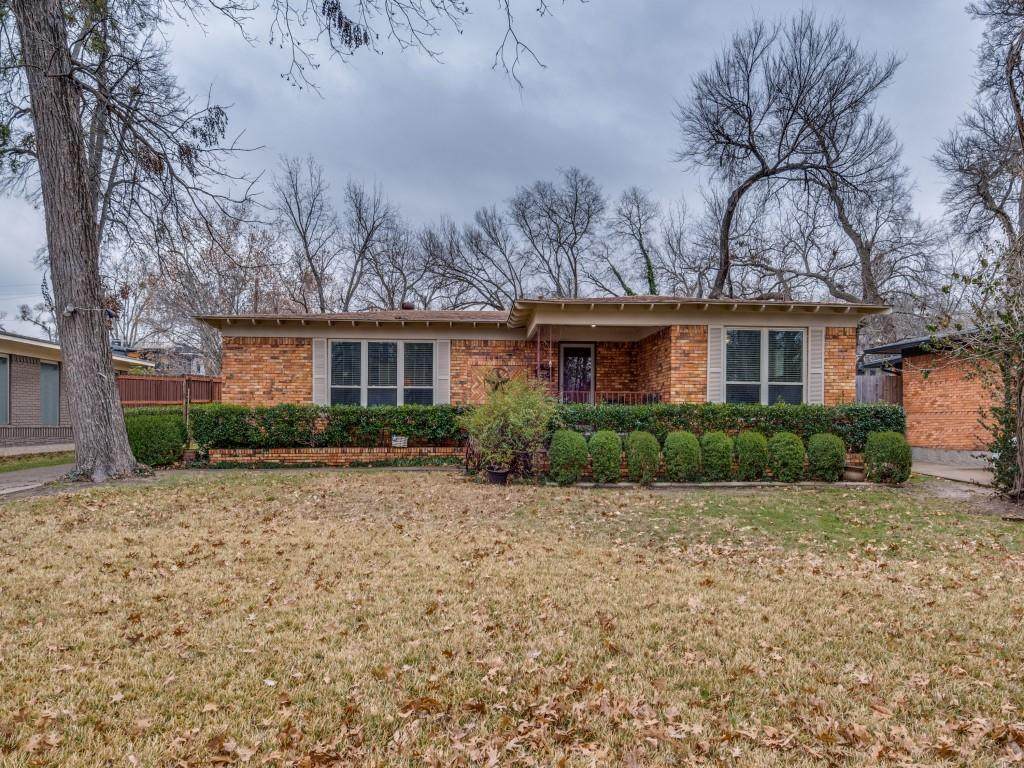10422 Lake Gardens Drive - Photo 1
