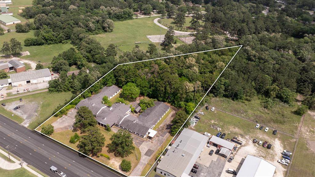 1712 Timberland Drive - Photo 1