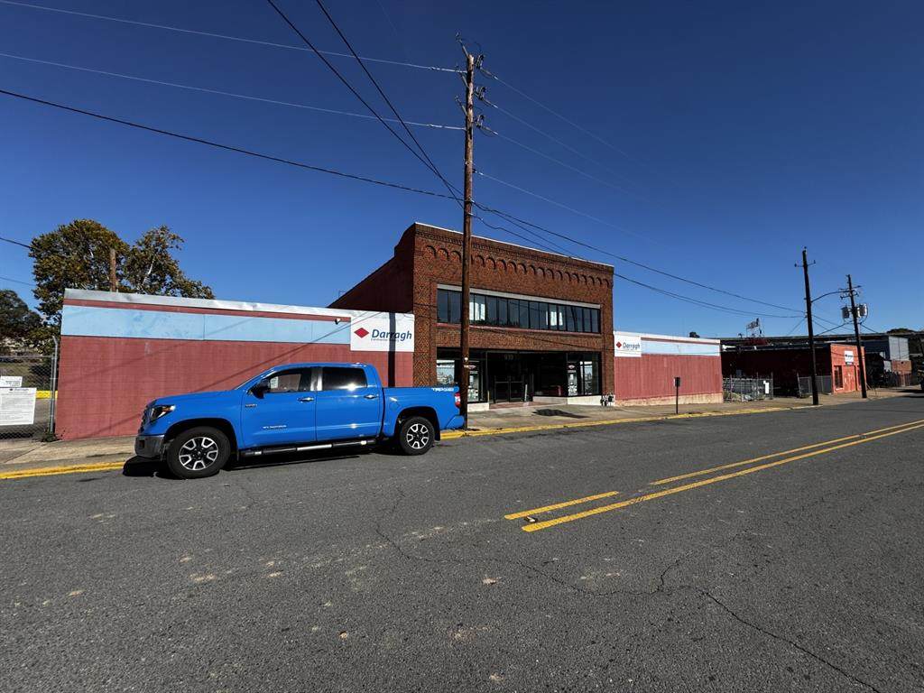 939 Louisiana Avenue - Photo 1