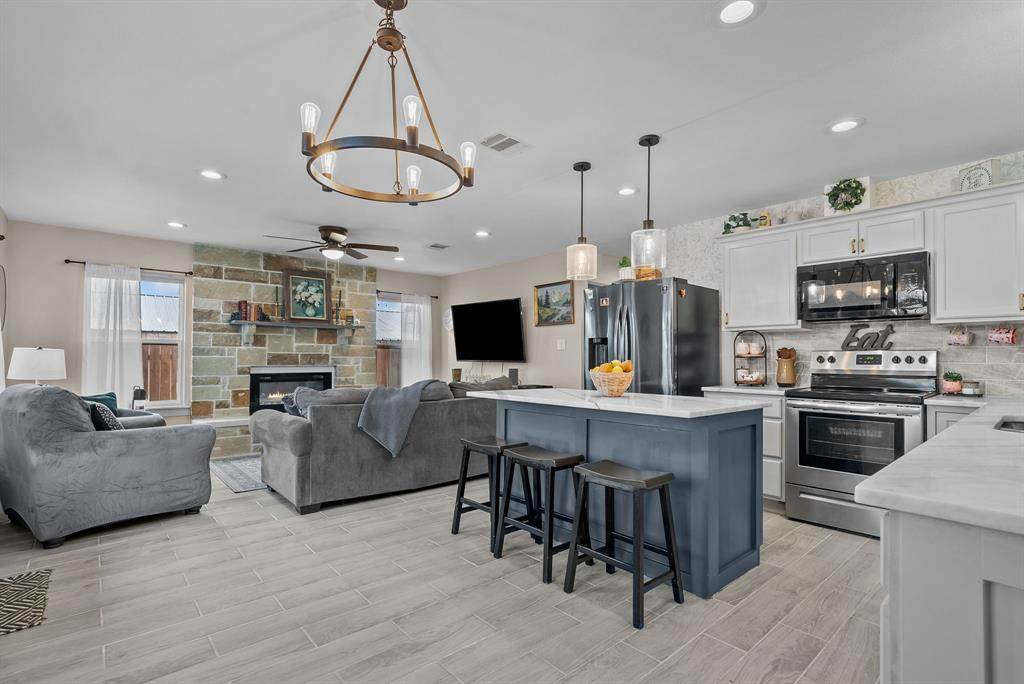 2504 Orion Way - Photo 1