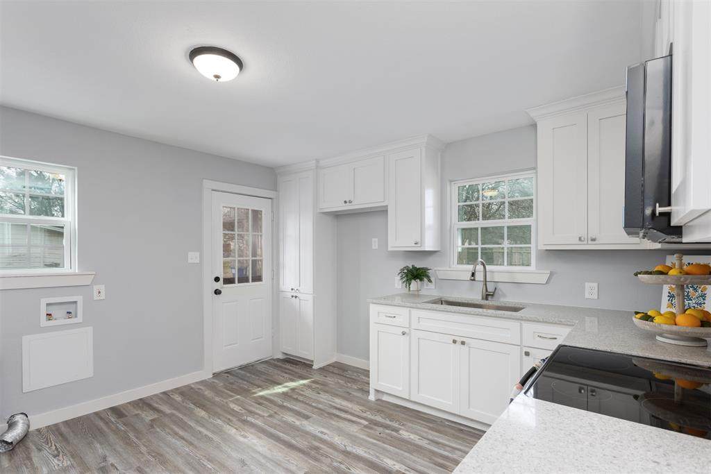 310 Dogwood Avenue - Photo 1