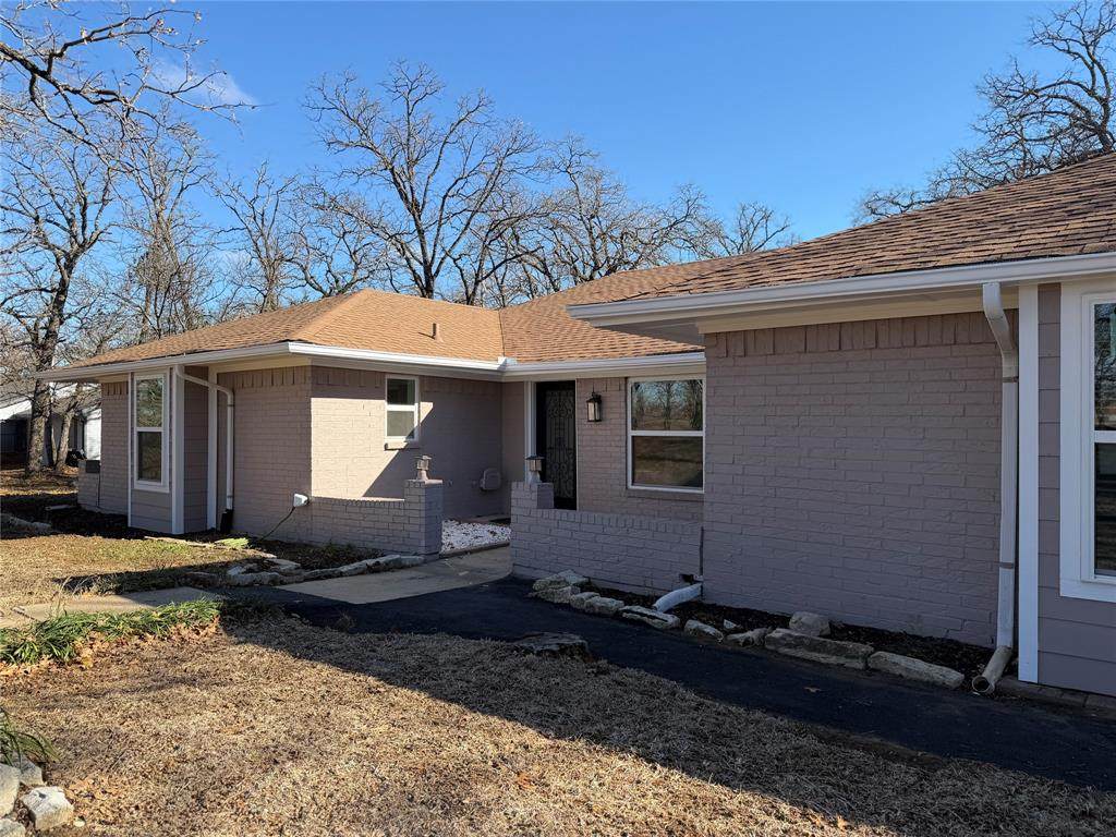 129 Oak Trail - Photo 1