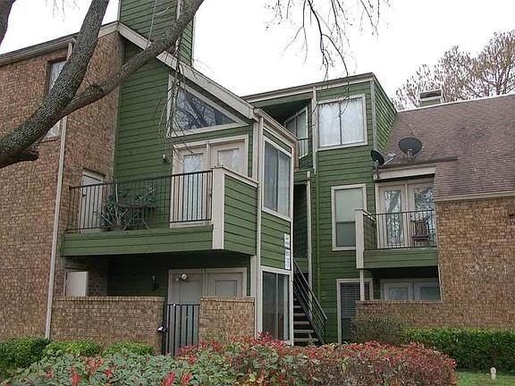 9815 Walnut Street - Photo 1