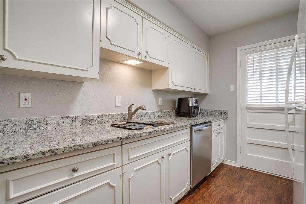 7929 Royal Lane - Photo 1