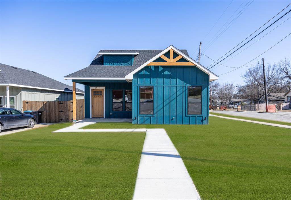 2613 Walker Street - Photo 1
