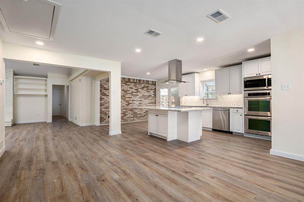 10521 Sandpiper Lane - Photo 1