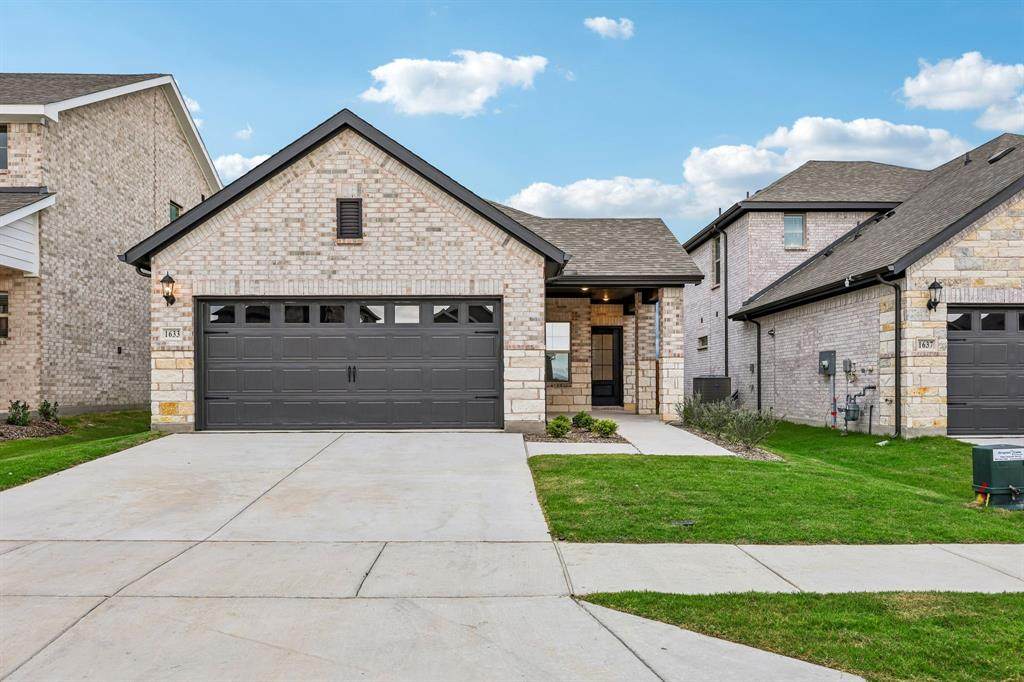 1633 Arches Road - Photo 1