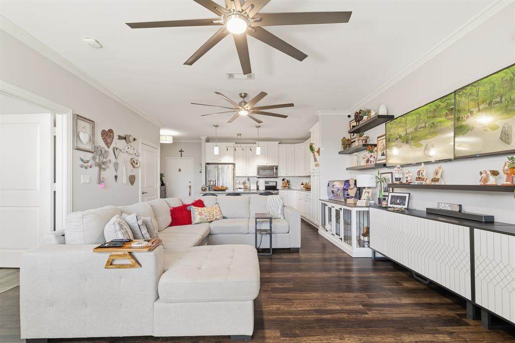 2500 King Arthur Boulevard - Photo 1