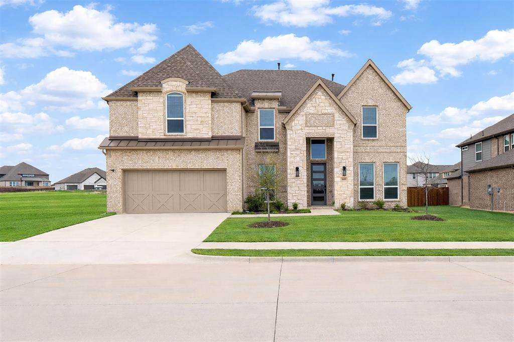 1609 Whisperwood Way - Photo 1