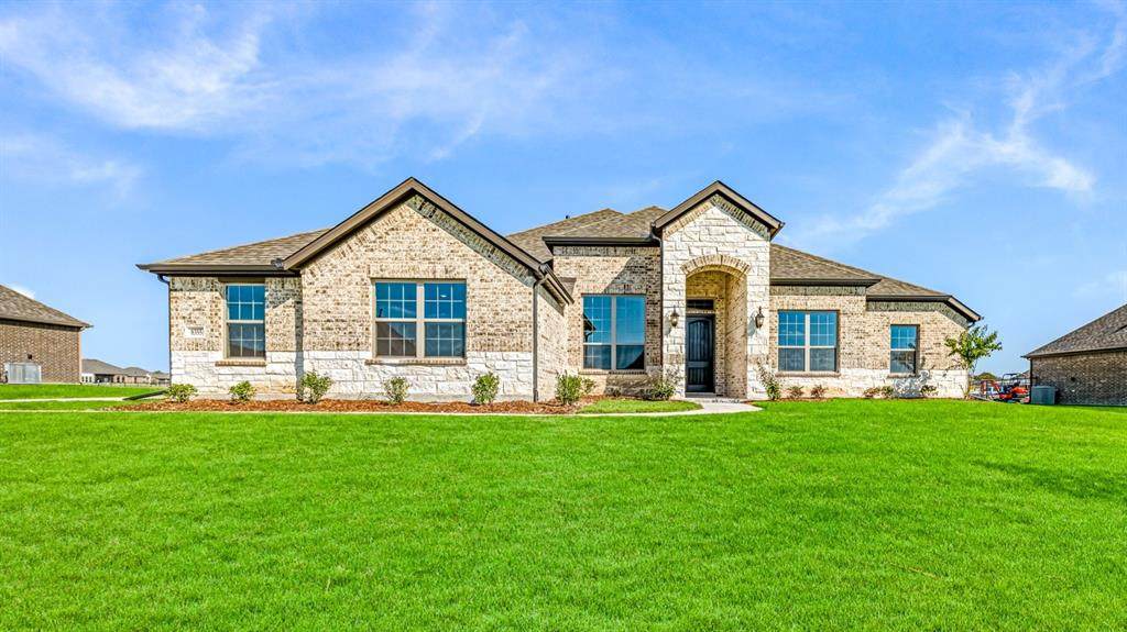 8355 Forest Glade - Photo 1