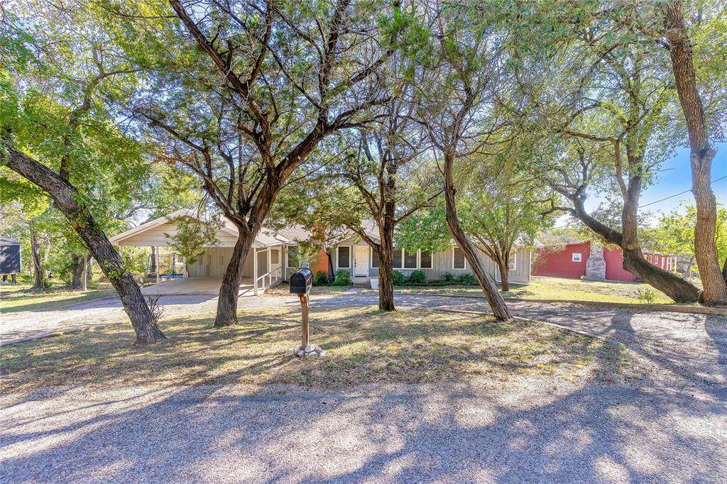 488 County Road 1600 - Photo 1