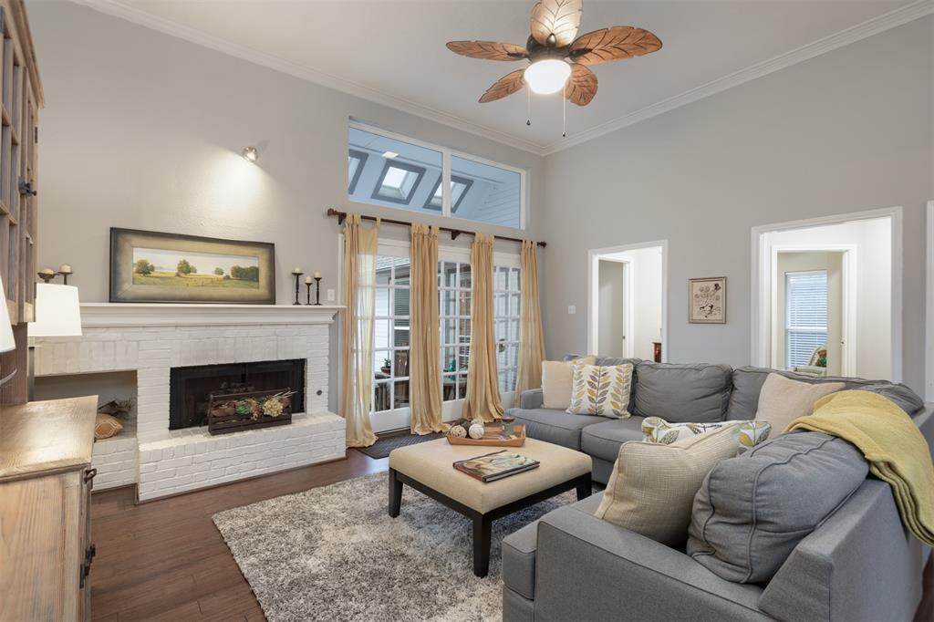 2057 Antwerp Avenue - Photo 1