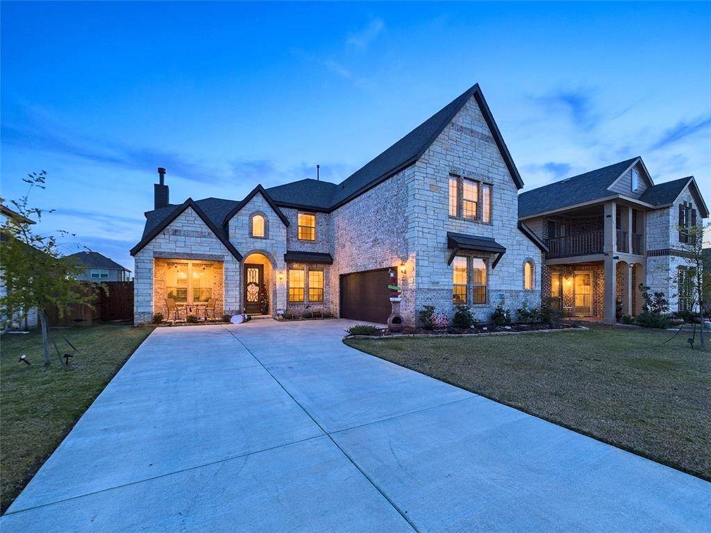 309 Pineview Lane - Photo 1