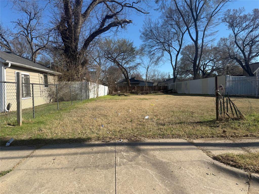 3926 Sidney Street - Photo 1