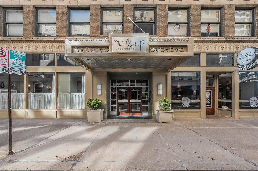 411 7th Street - Photo 1