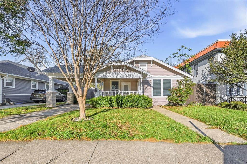 843 Clinton Avenue - Photo 1