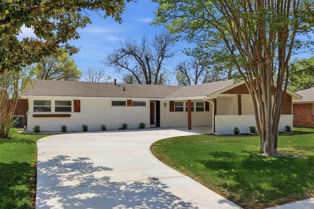 3616 Woodleigh Drive - Photo 1