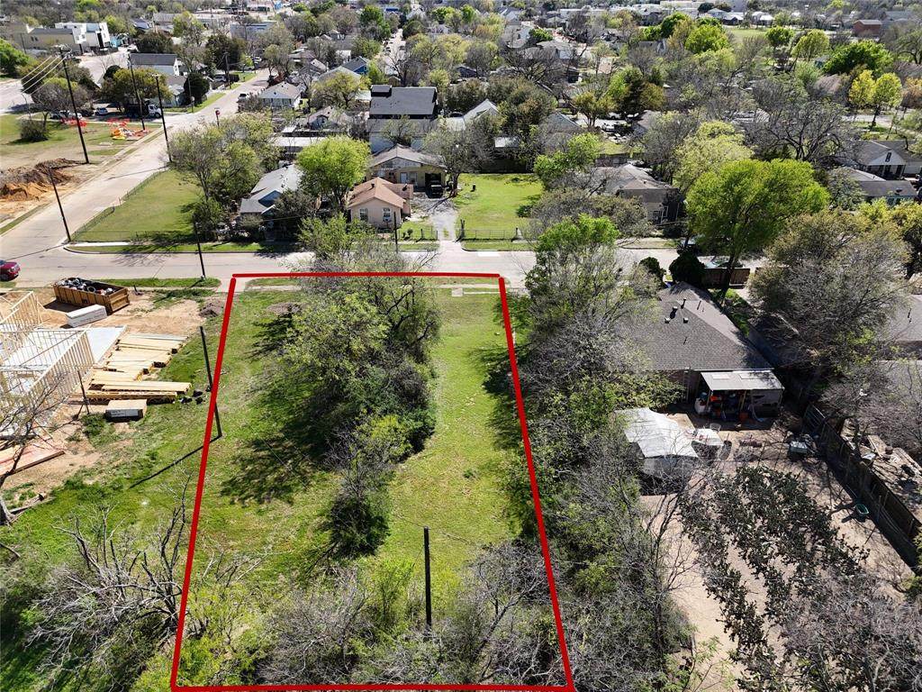 825 Shaw Street - Photo 1