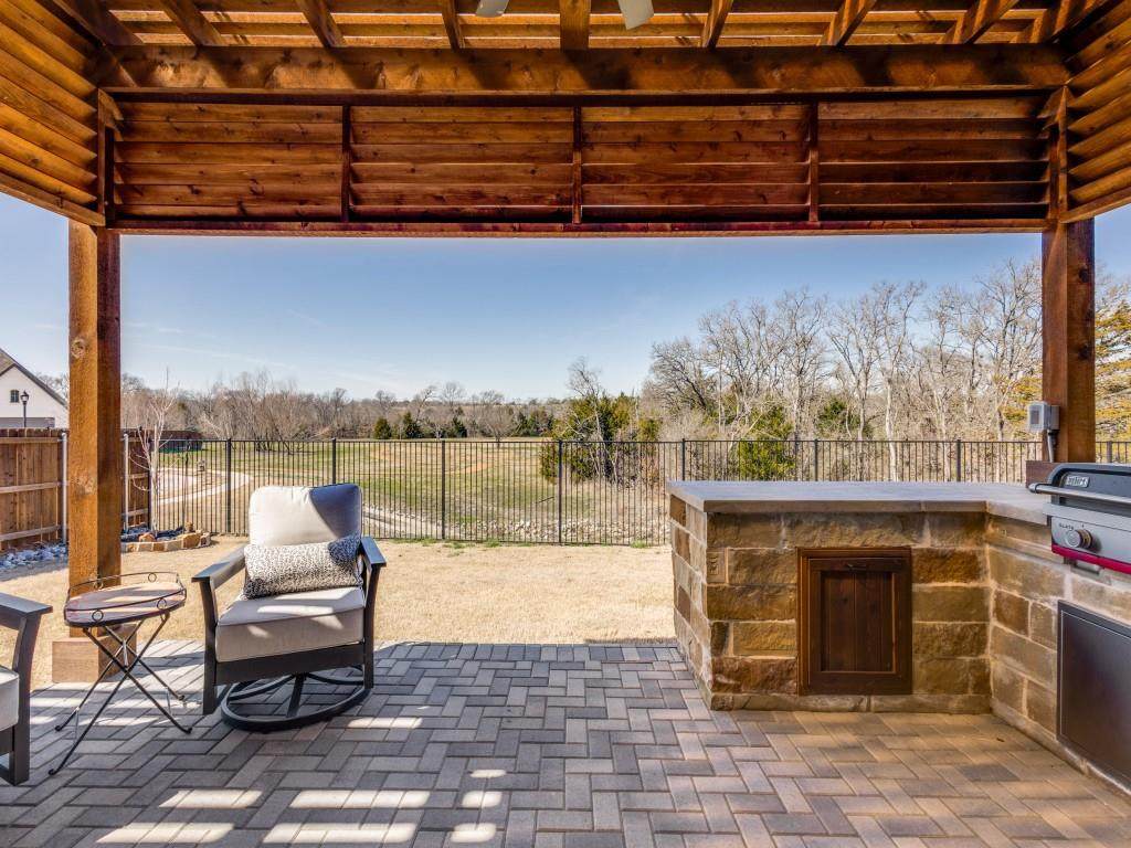 306 Hidden Creek Parkway - Photo 1