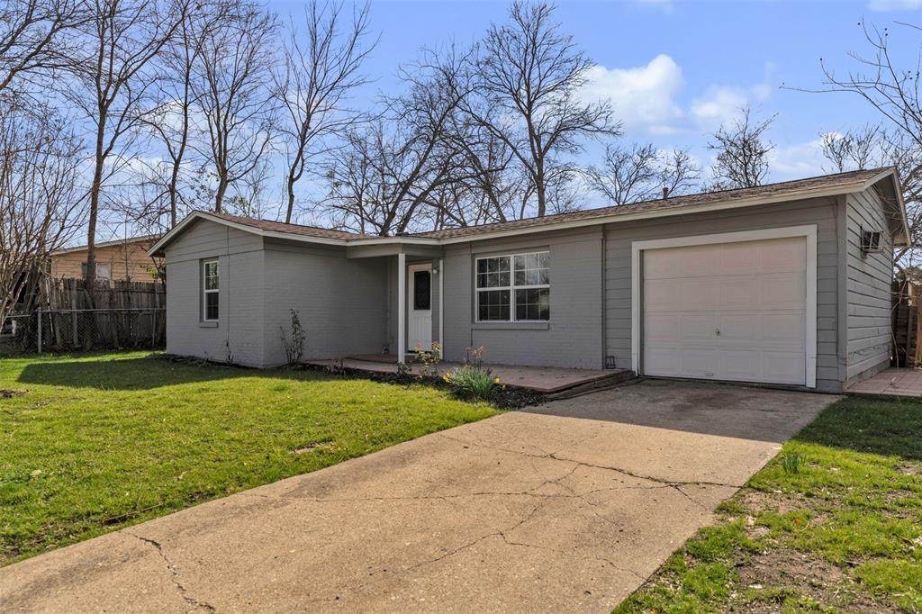 1112 Mitchell Street - Photo 1