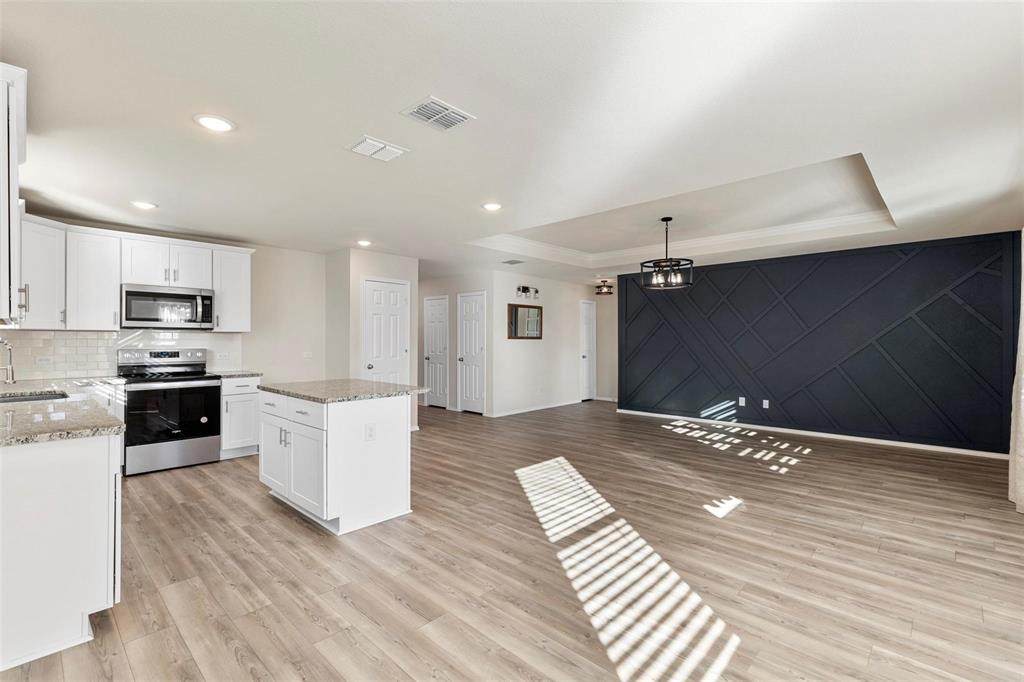 10121 Wyseby Road - Photo 1