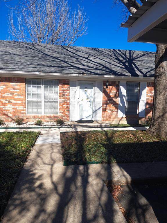 955 Roaring Springs Road - Photo 1
