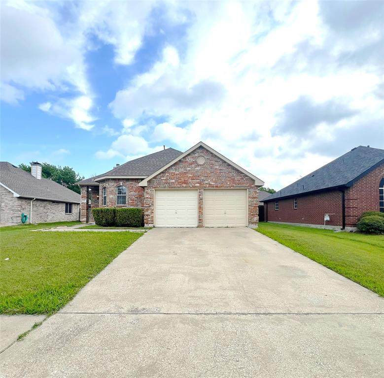 112 Walnut Lane - Photo 1