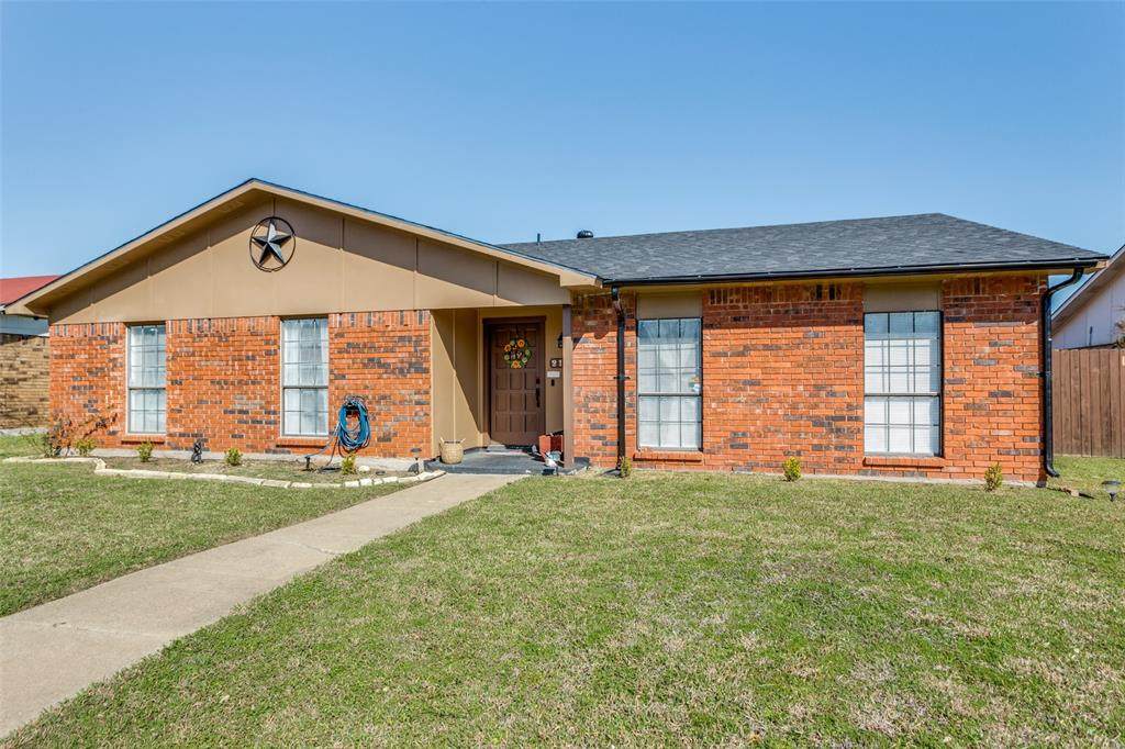 2110 Burrows Trail - Photo 1