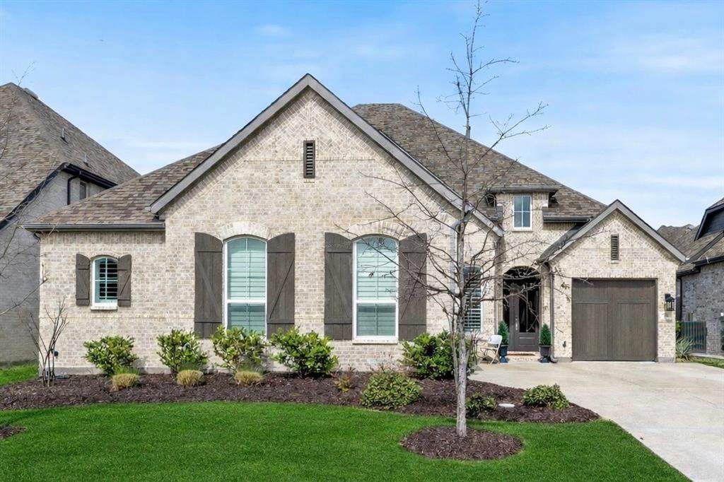 536 Petrel Drive - Photo 1