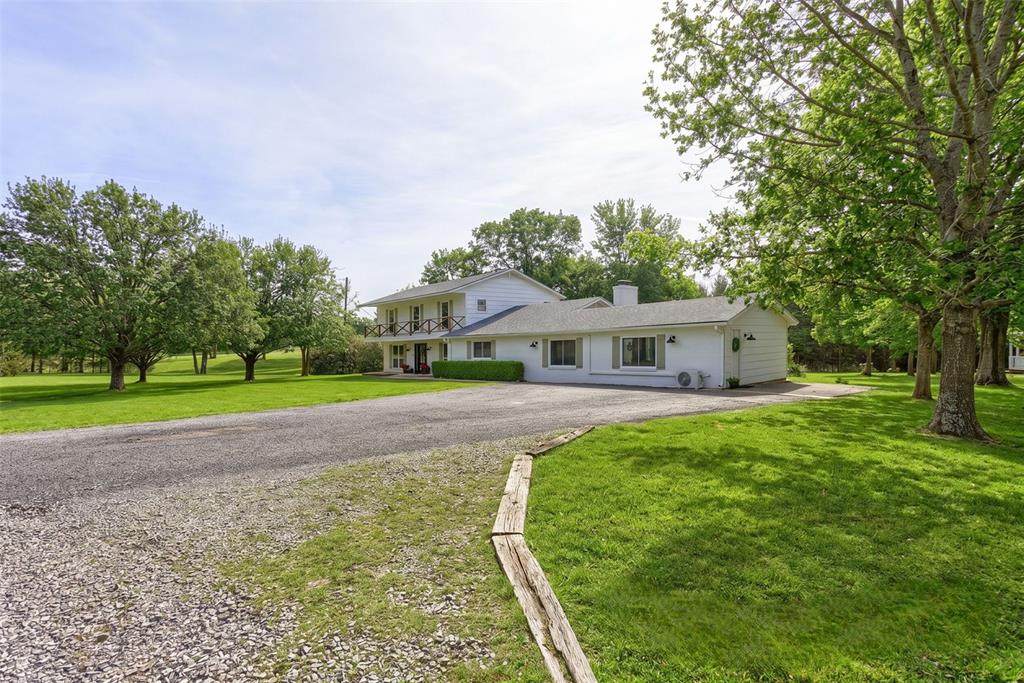 1566 Davy Lane - Photo 1