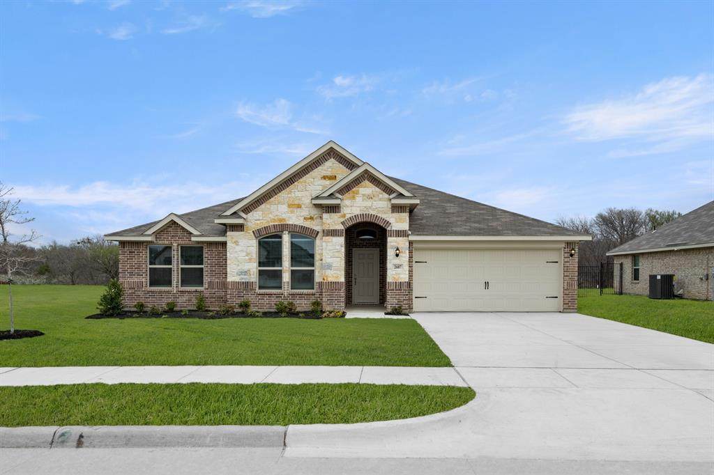2607 Streamside Drive - Photo 1
