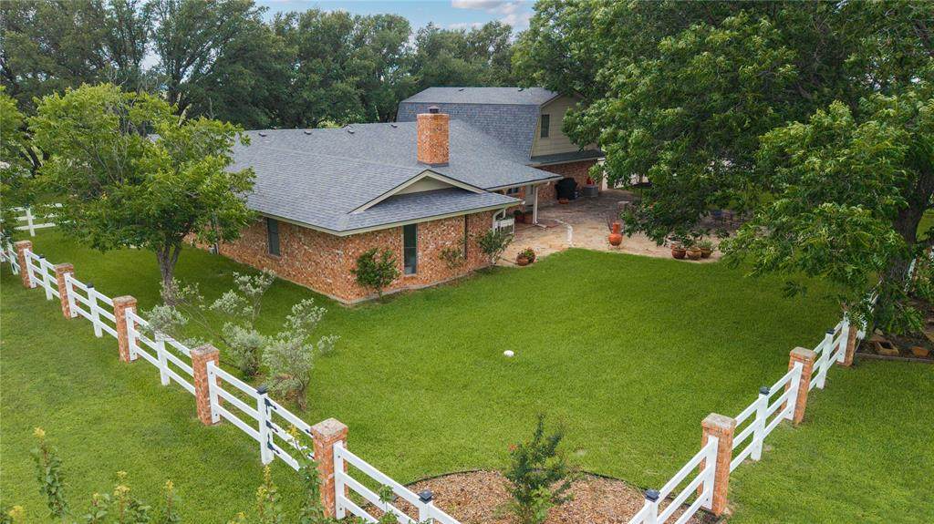 4700 Oak Ridge Drive - Photo 1