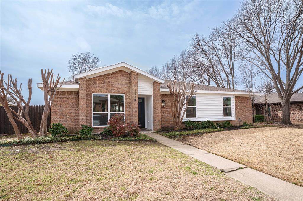 1734 Sterling Lane - Photo 1