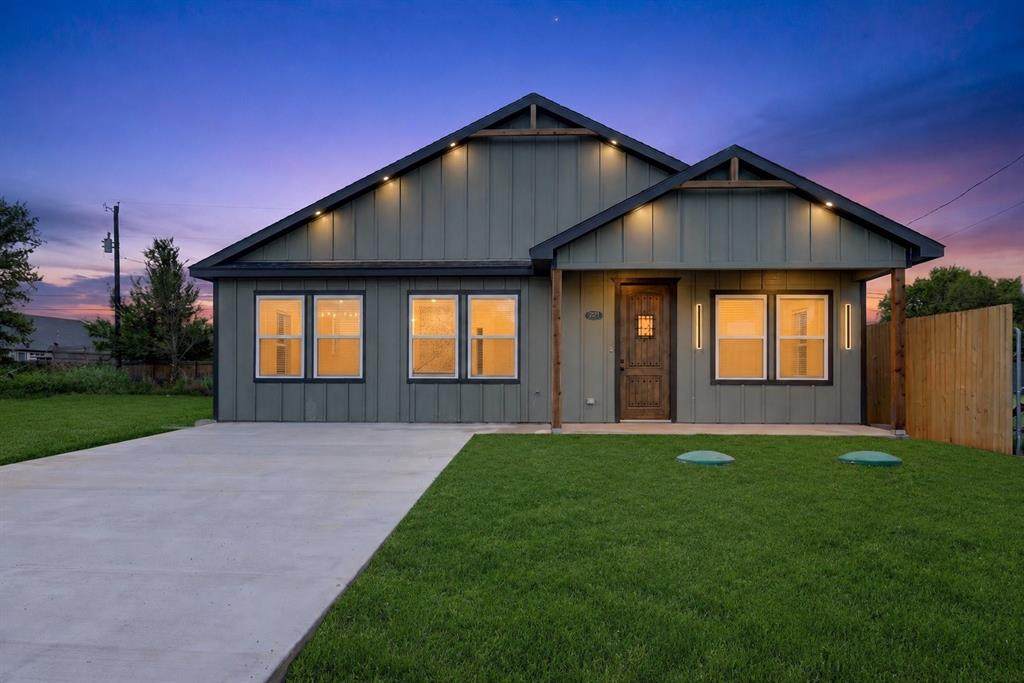 2921 Blackjack Lane - Photo 1